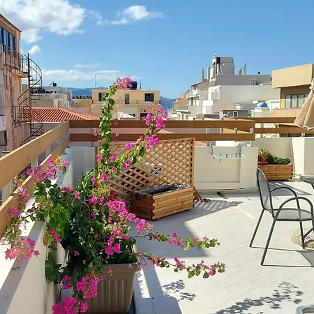 Apartment Elegant In The Heart Of Heraklion (Crete)